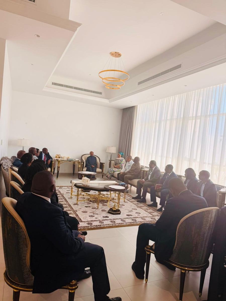 UTT AMIS delegation at a hosted lunch